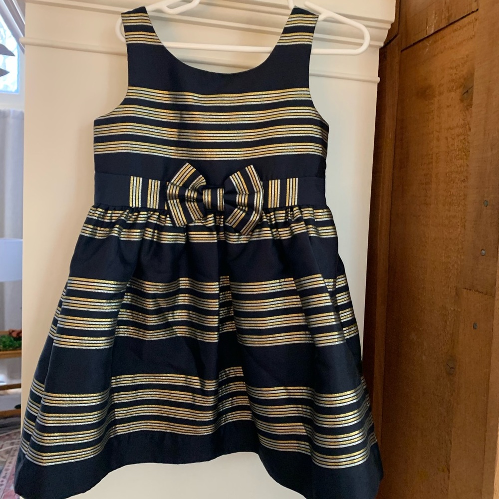 Girl’s Lilly Pulitzer Party Dress Sz 5. Navy Blue w/gold/silver stripes. NWOT.